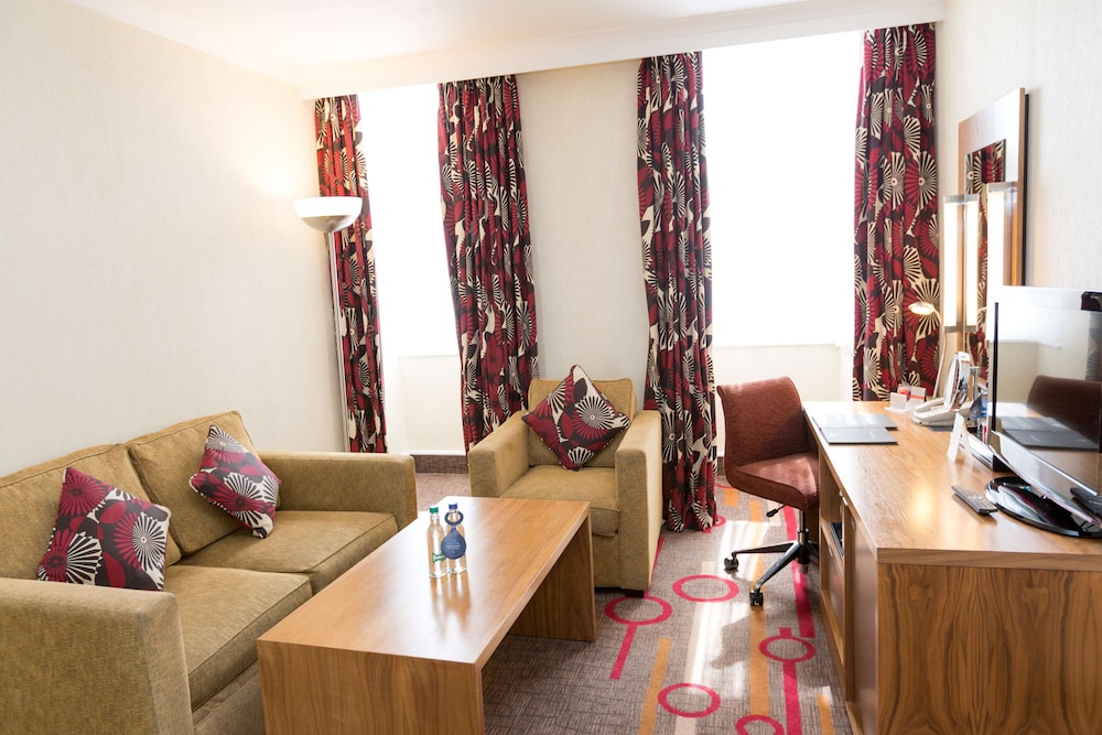 Double Hilton Junior Suite photo 1