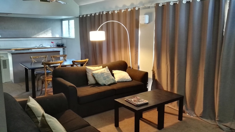Standard Suite, 2 Bedrooms, Non Smoking, Kitchen (Villa) photo 3