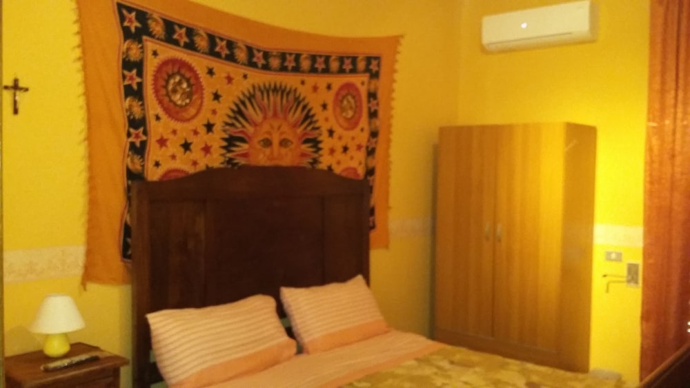 Double Room, Shared Bathroom photo 3