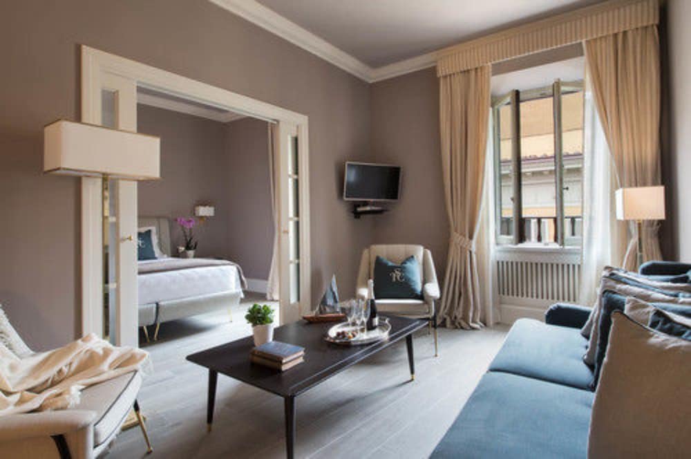 Prestige Suite photo 1