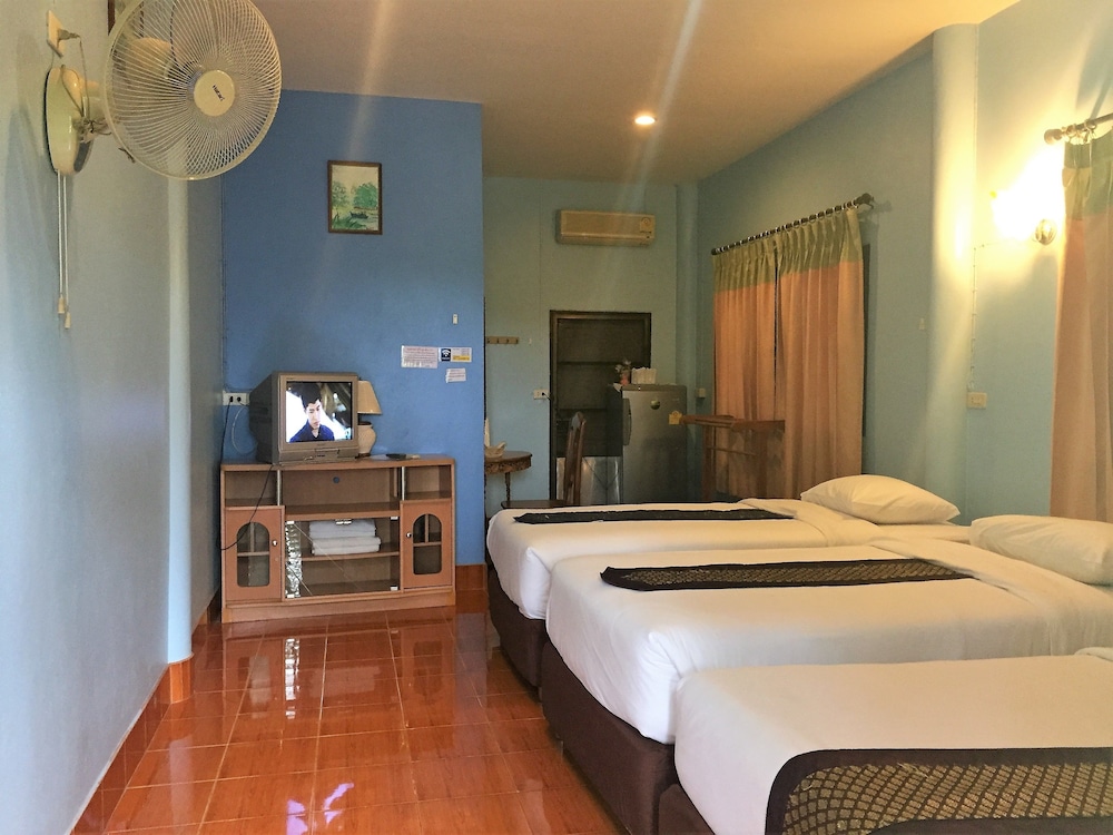 Villa-Family Room photo 3