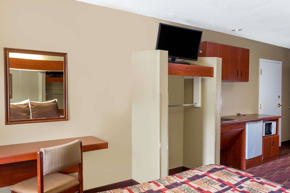 Room, Accessible - Photo 5