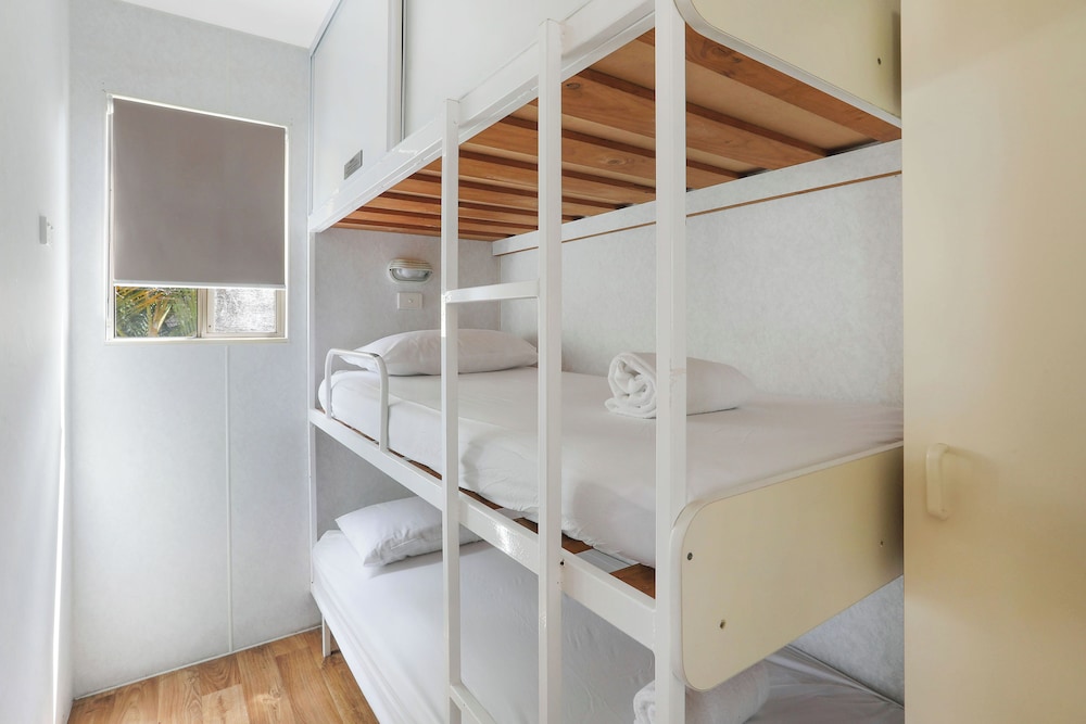 Standard Cabin - Sleeps 4 - Dog Friendly photo 1