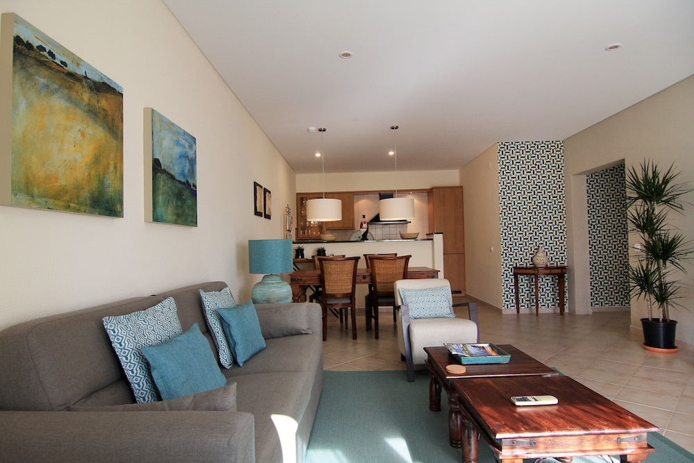Apartment, 1 Bedroom, Balcony, Pool View photo 1