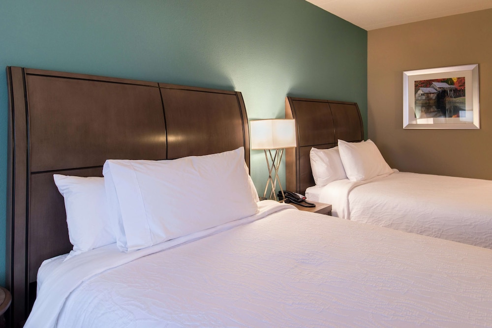 Room, 2 Queen Beds, Accessible, Bathtub (Hearing Impaired) photo 3