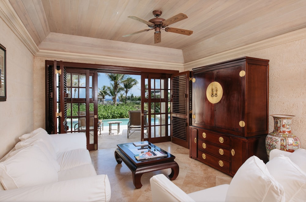 2 Bed Ocean View Suite with 28ft Pool - Photo 7