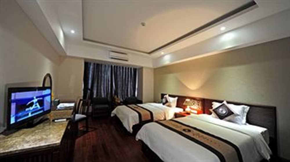 Deluxe Double or Twin Room, City View photo 3