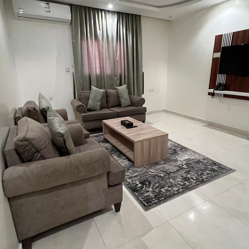 Basic Apartment, 2 Bedrooms, Kitchen photo 1