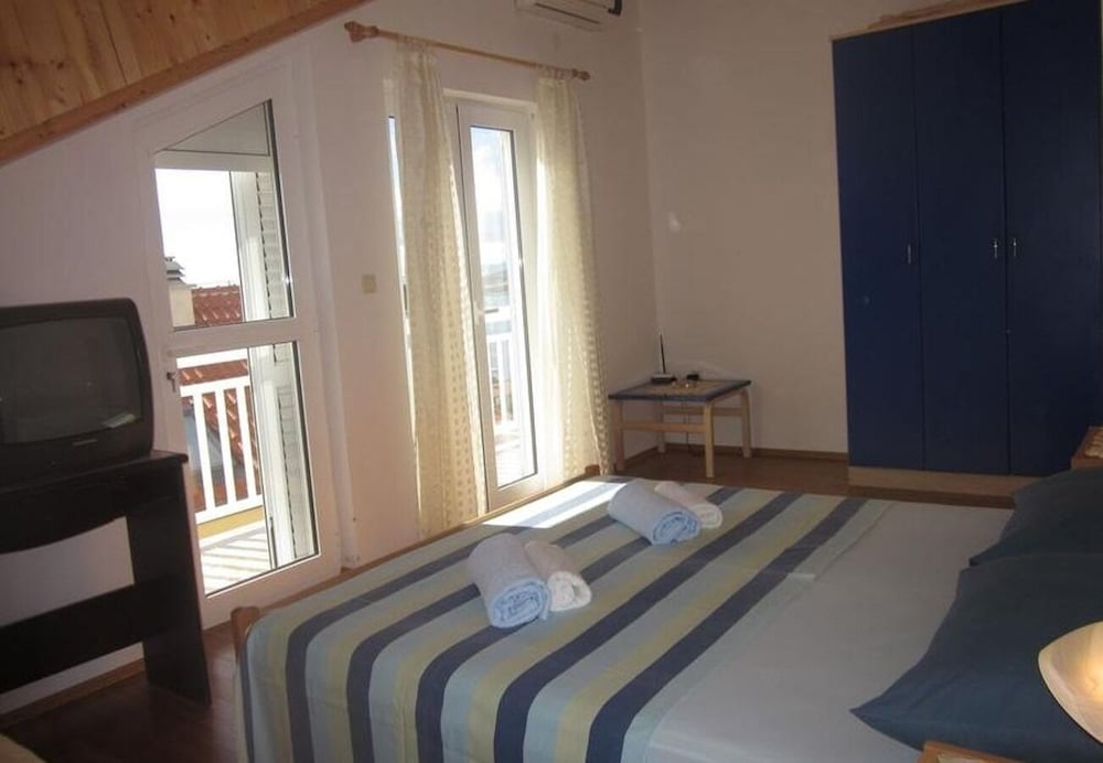 Apartment (A2)