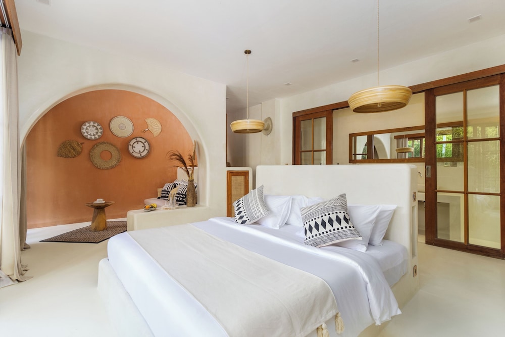 Leisure Deluxe Suite