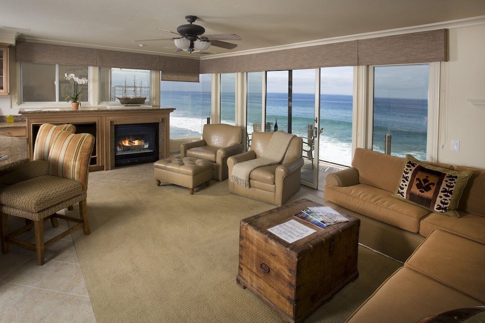 Romantic Villa, Multiple Beds, Patio, Ocean View photo 1