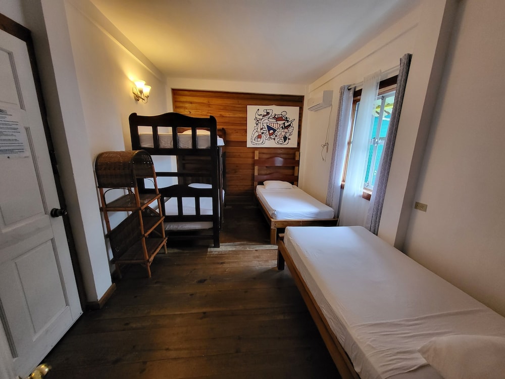 Quadruple Room photo 1