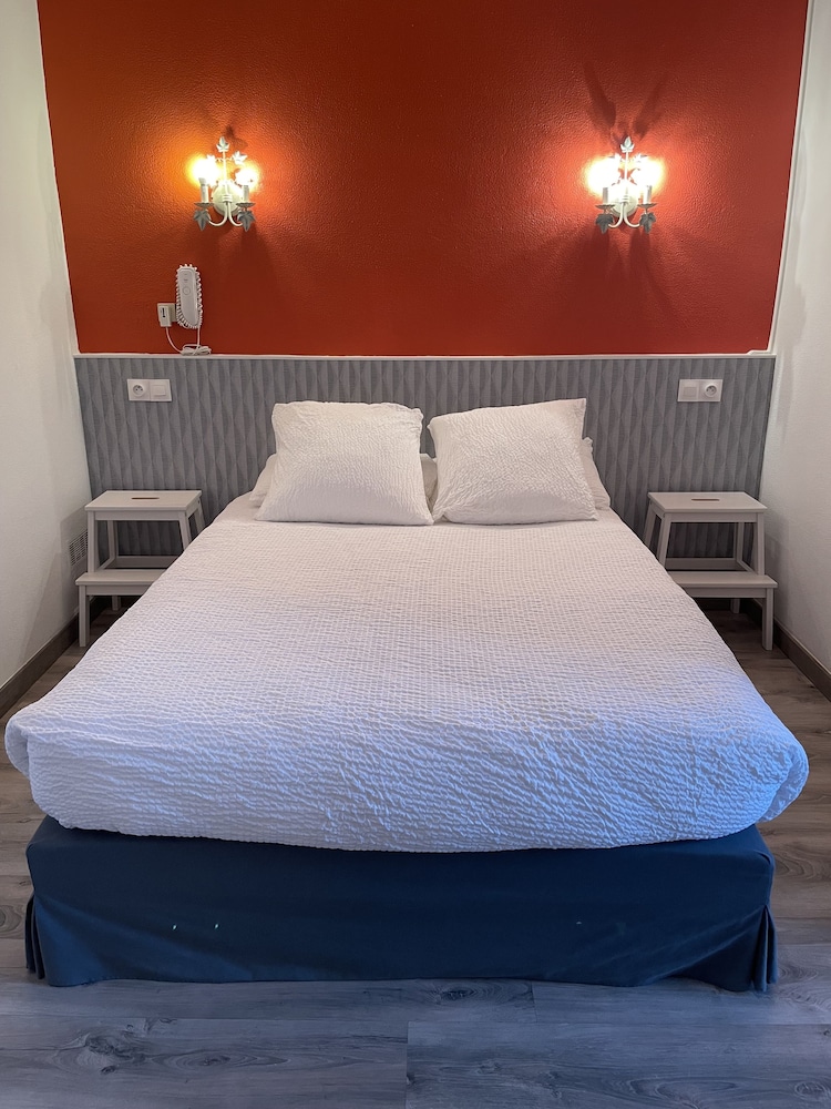 Standard Room photo 2