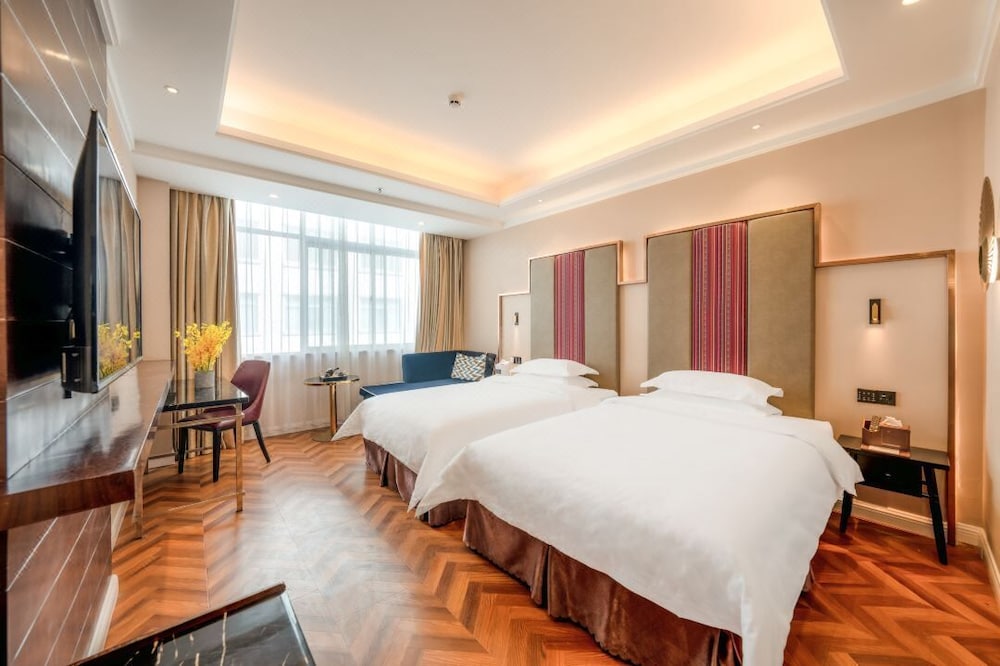 Standard Twin Room, City View photo 1