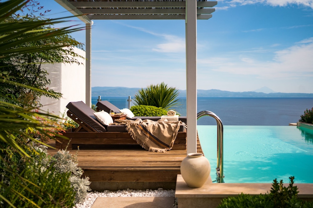 Select Villa - 1 Bedroom with Private Pool photo 3