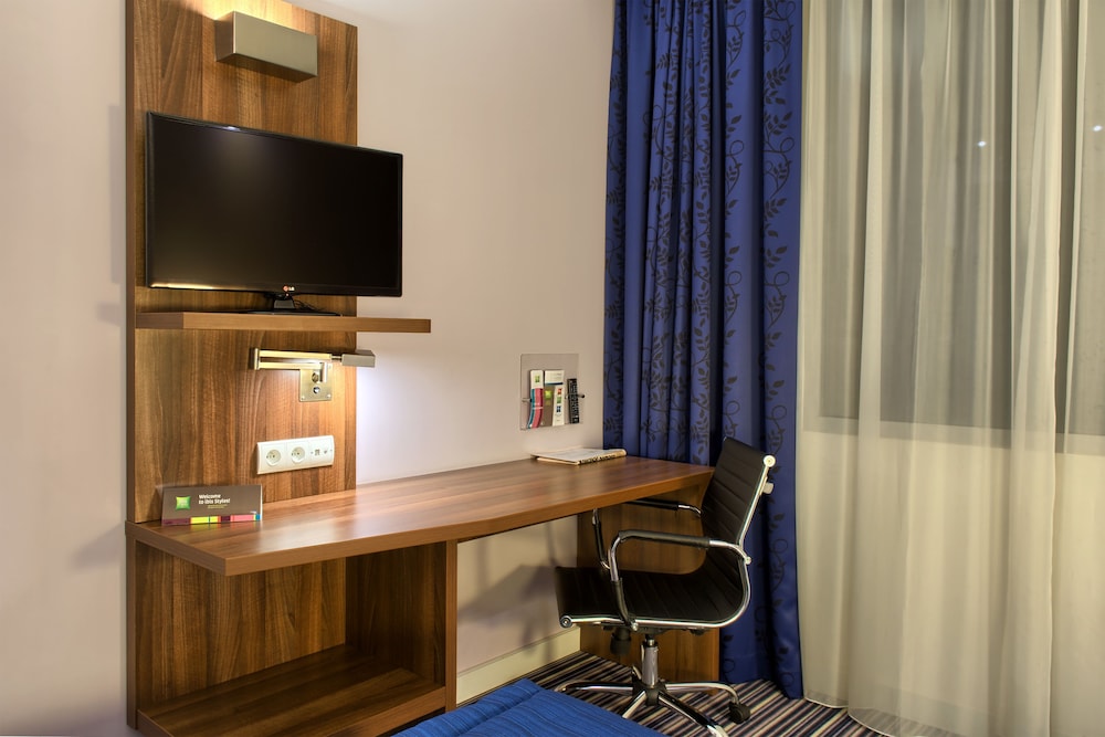 Standard Room, 1 Double Bed photo 3