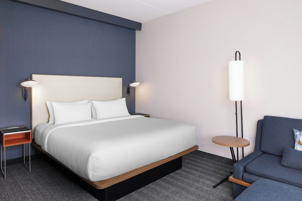 Standard Room, 1 King Bed with Sofa bed