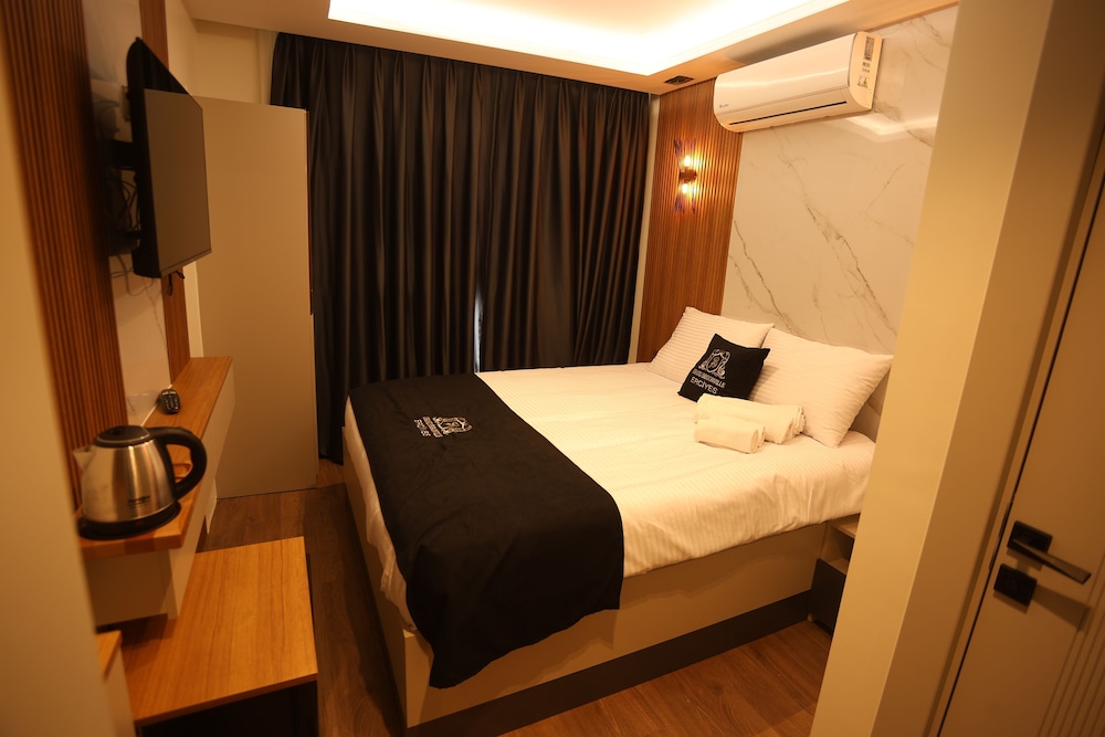 Basic Double Room