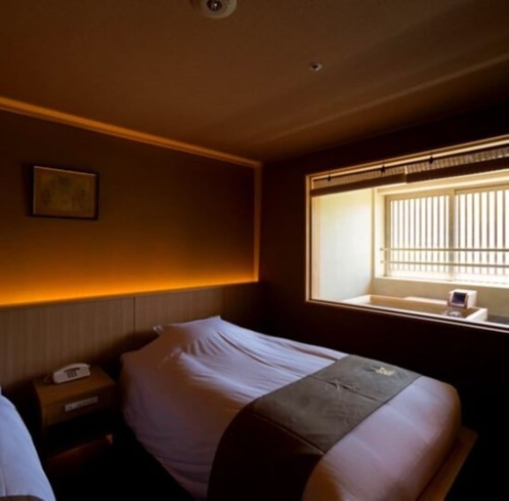 Executive Japanese Western Style Room with Private Hot Spring Bath, Non Smoking (Over 7 y/o only) photo 2