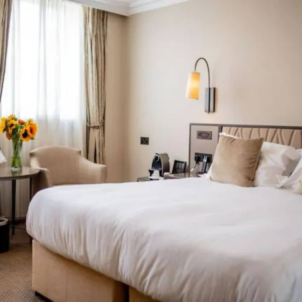 Superior Double Room, 1 Queen Bed, Ensuite photo 2