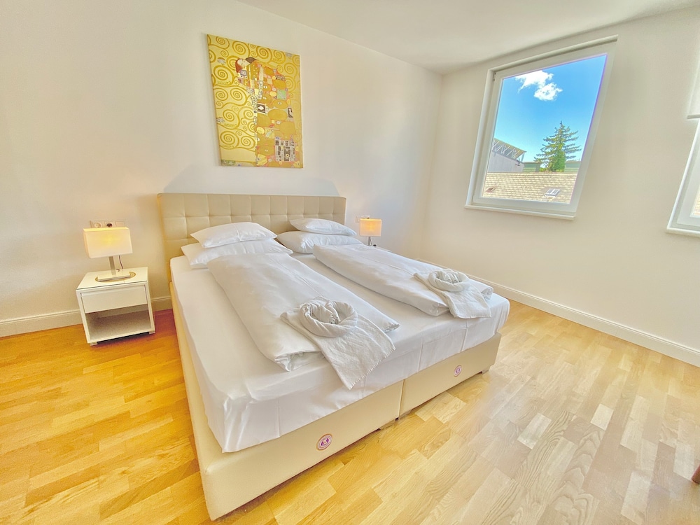 Superior Apartment, 1 Queen Bed with Sofa bed, Non Smoking, Kitchen photo 1