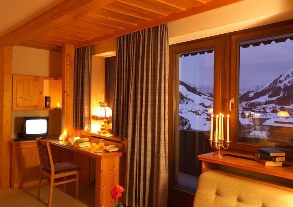 Double Room, Balcony, Mountain View photo 3