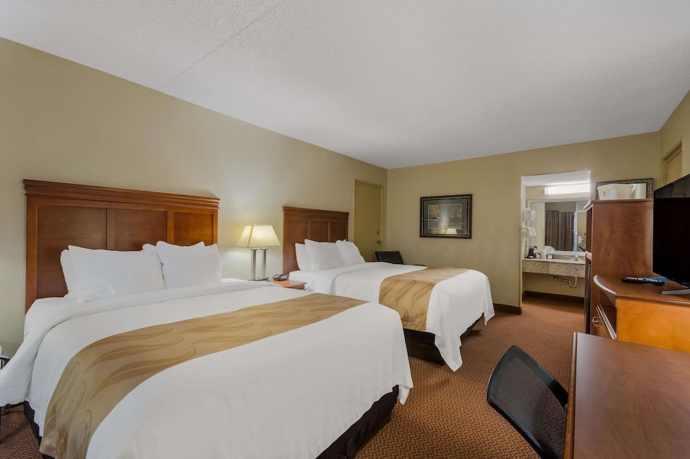 Standard Room, 2 Double Beds, Non Smoking (Exterior Corridors) - Photo 1