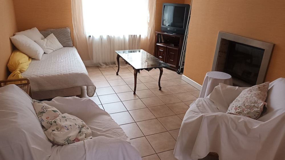 Family Apartment photo 3