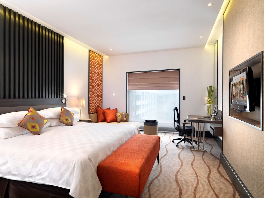 Deluxe King Room - Photo 2
