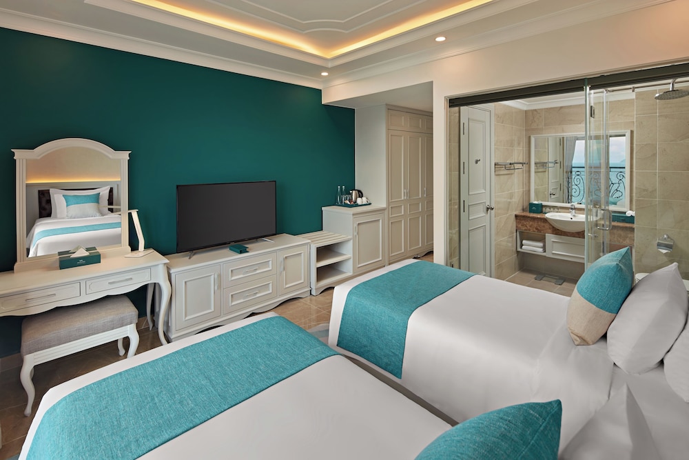 Privilege, Room, 2 Twin Beds, Sea View - Photo 1