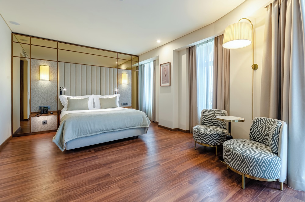 Executive Twin Room - Photo 2