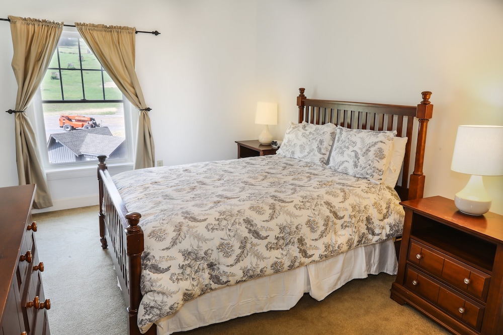 Condo, 2 Bedrooms (Liftside & Pinnacle) - Photo 1