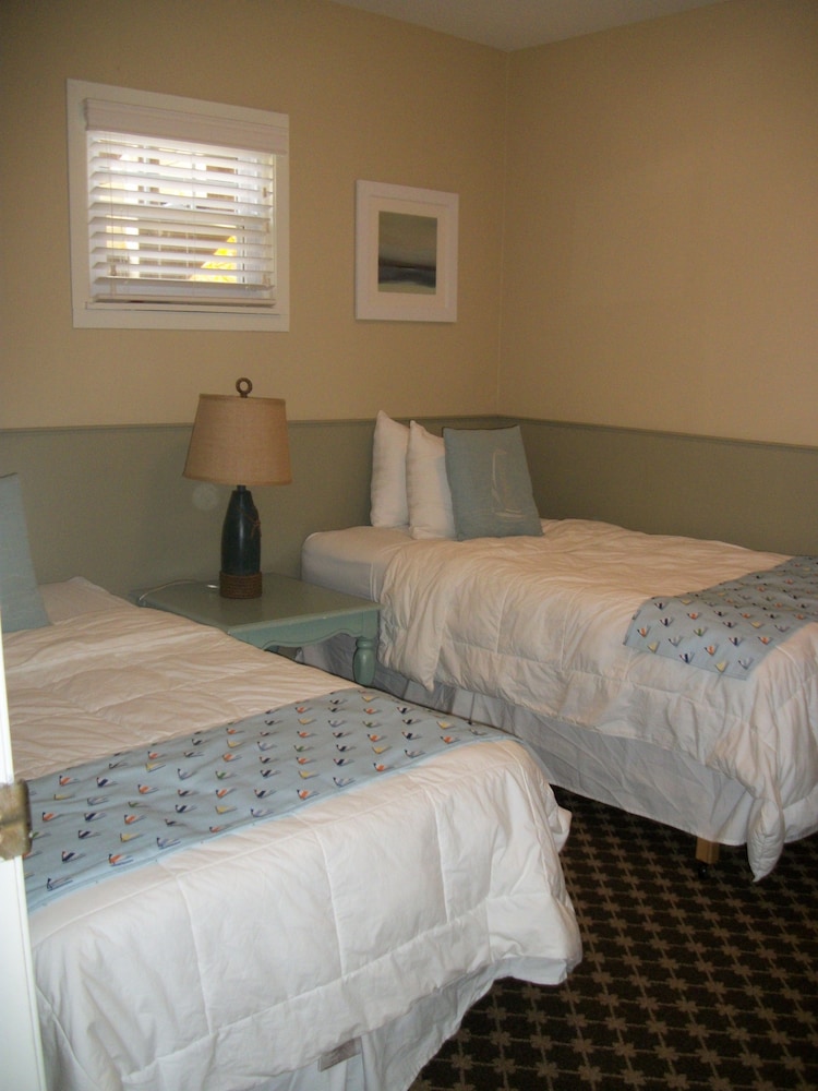 Room, 2 Bedrooms, Balcony (Annex 23)