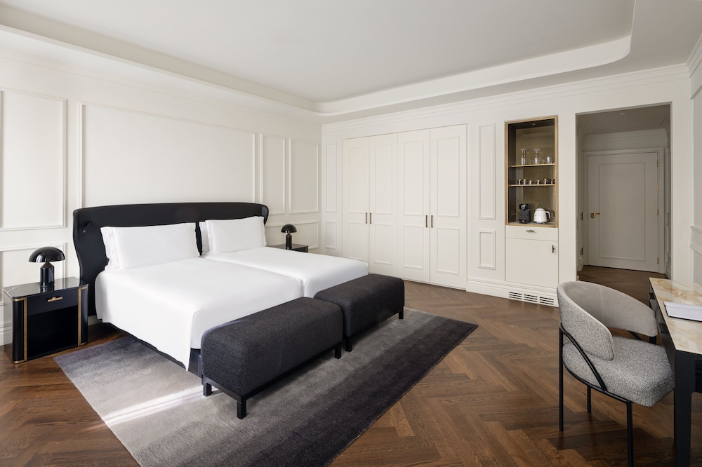 Premium Room, 1 King Bed (Via Veneto View)