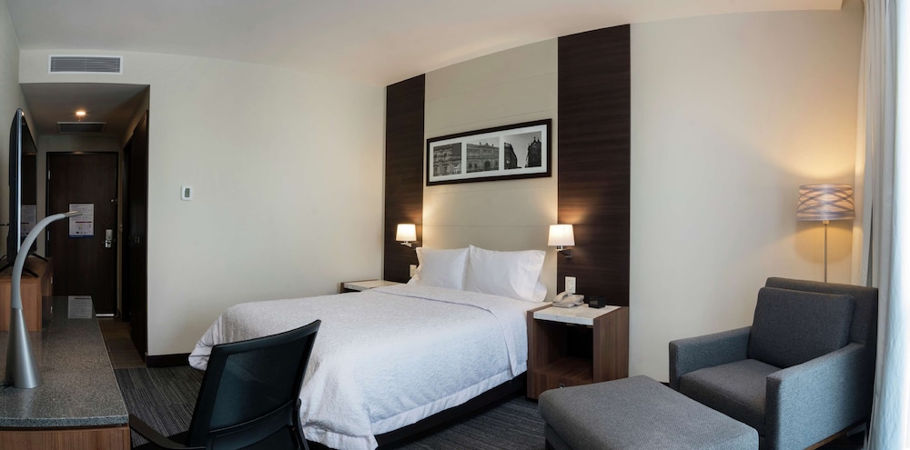 Room, 1 Queen Bed, City View photo 3