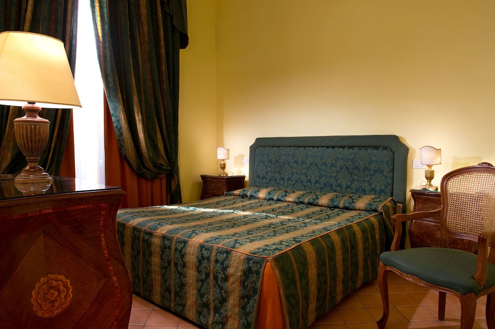 Superior Double Room Single Use - Photo 4