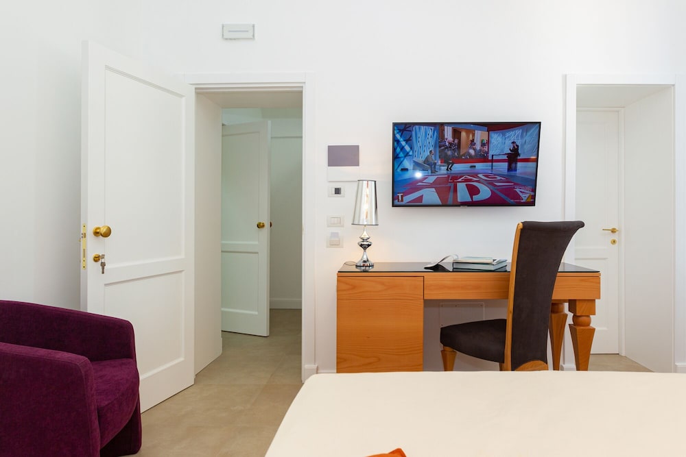Double Room - Photo 4