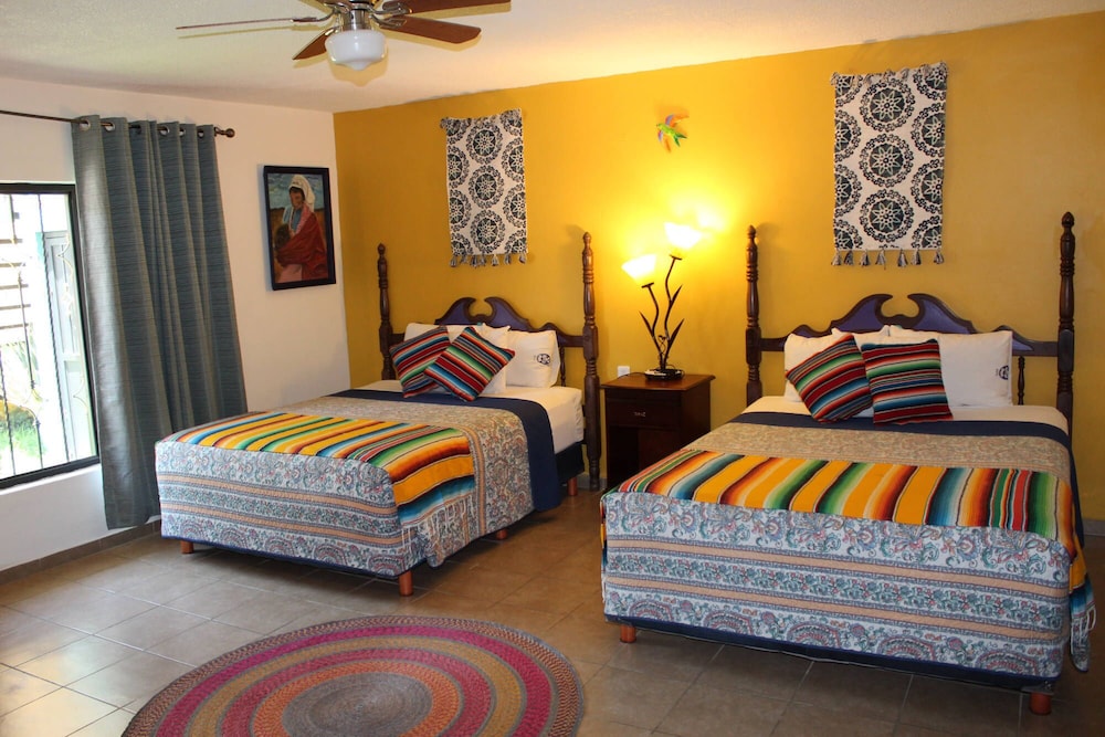 Double Room, 2 Queen Beds