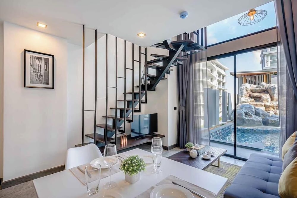 Deluxe Loft, 1 Bedroom, Poolside