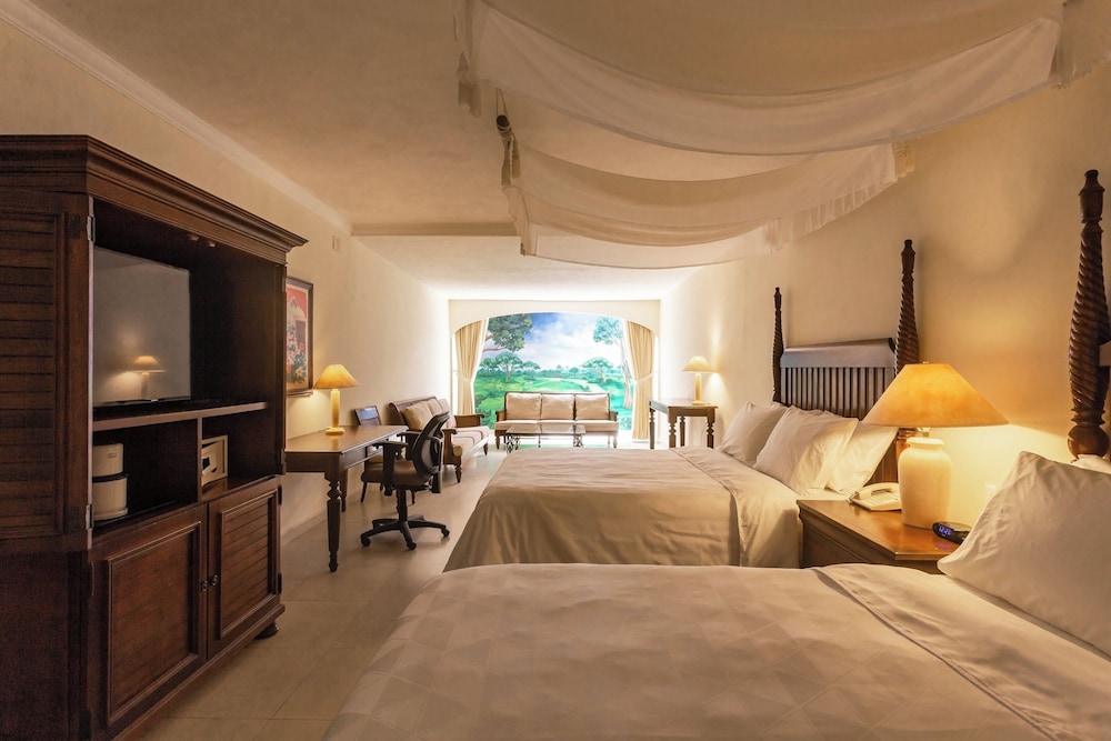 Standard Double Room with Two Double Beds - Disability Access