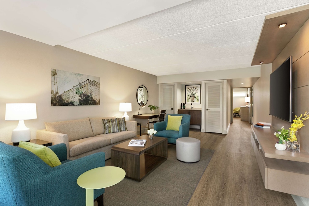 Suite, 1 King Bed (Vita A La Piscina) - Photo 1