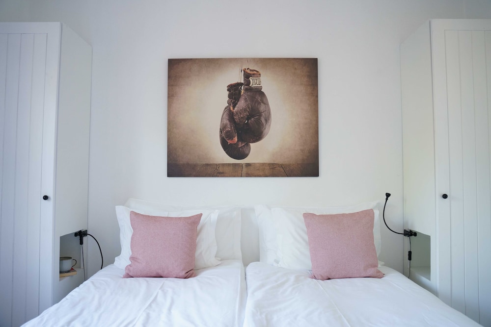 Economy Double or Twin Room, 1 Bedroom, Private Bathroom
