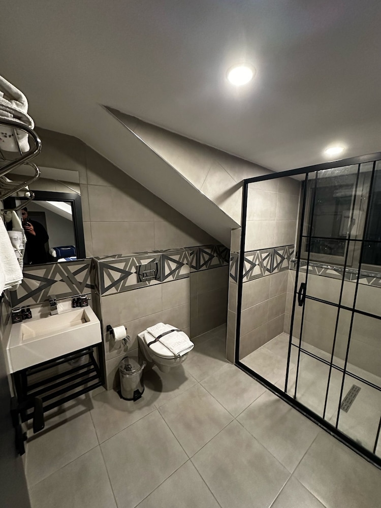Connected Family Rooms - Photo 11