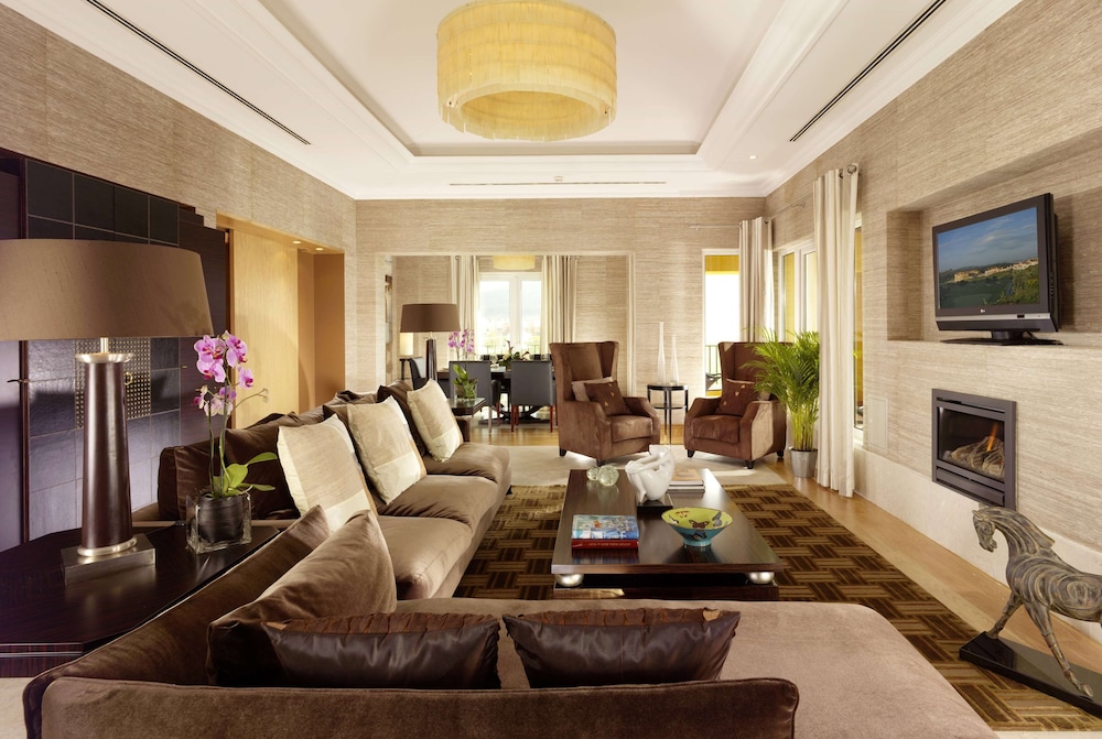 Royal Suite, Golf View - Photo 2