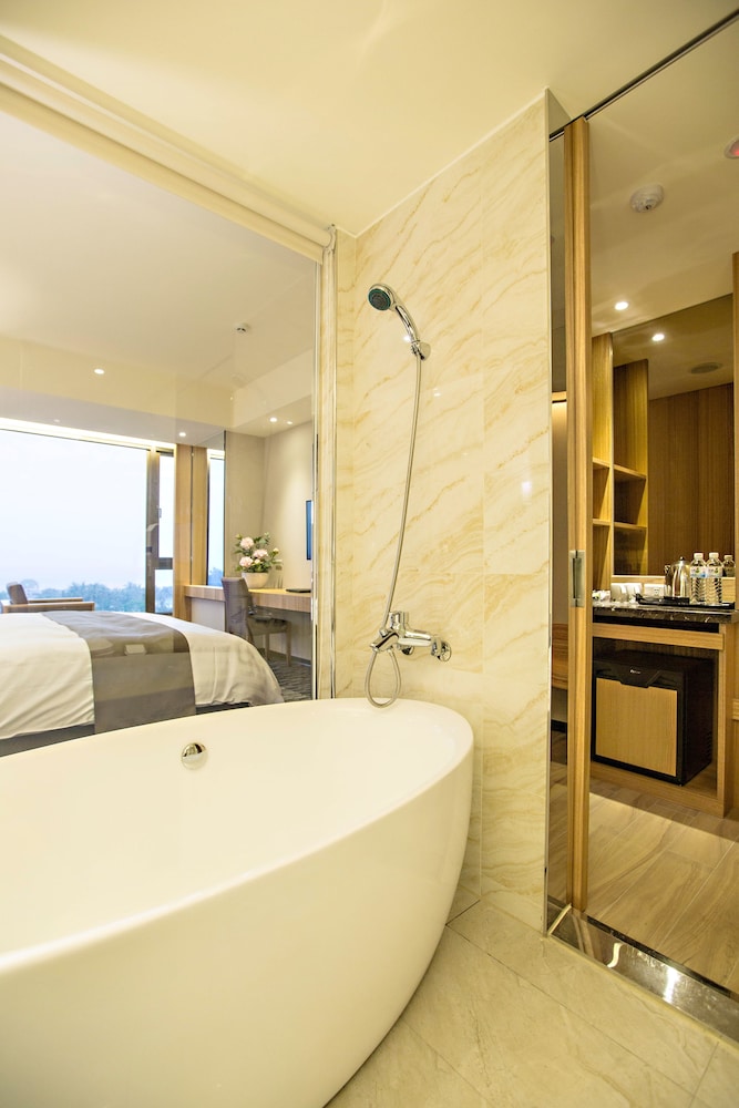 Double Bed with sea view photo 2