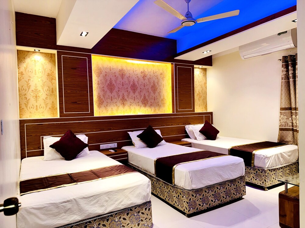 Premium Triple Room