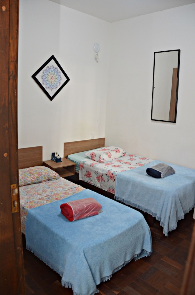 Classic Quadruple Room photo 3