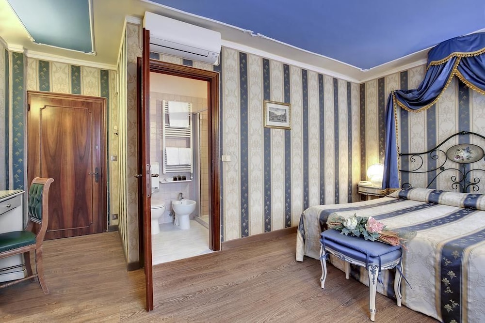 Quadruple Room photo 2
