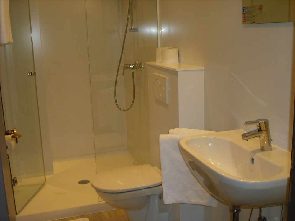 Double Room, Non Smoking, Mountain View photo 3