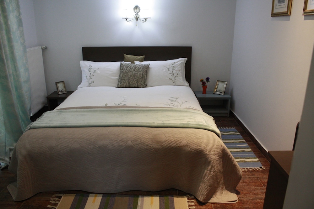 Deluxe Villa, 5 Bedrooms, Kitchen, Courtyard Area photo 2